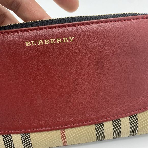 Burberry Elmore Wallet Clutch Purse Zip Around Haymarket House Check Nova Red - Picture 15 of 16